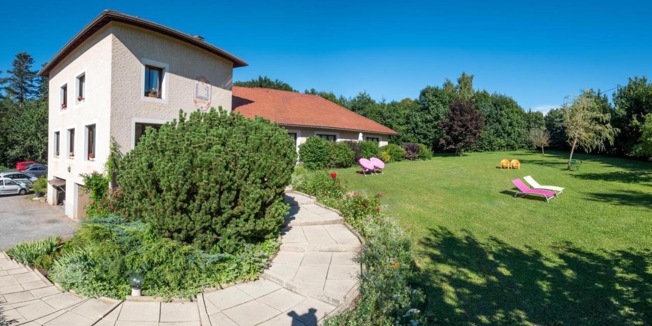 "La Combe Fleurie" Appartements & Chambres Сен-Бонне-ан-Шансор Экстерьер фото